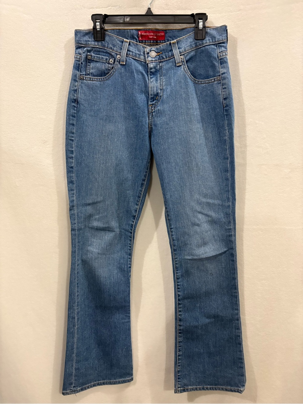 Levi's 515 Mid Wash Women's Flared Jeans size 6